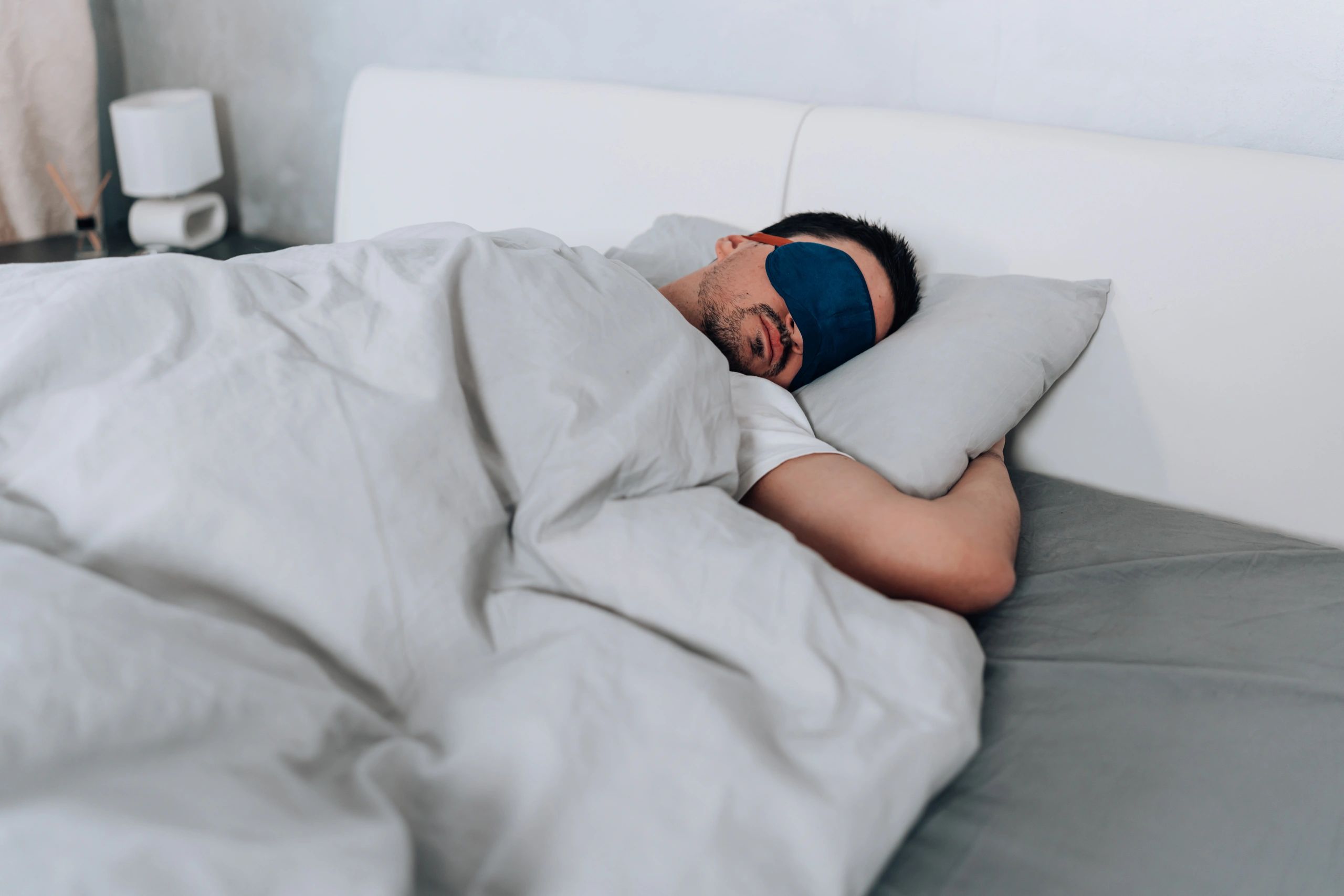 weighted eye mask relaxation product modern clean